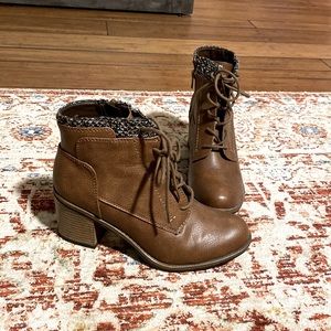 Sweater lace-up booties